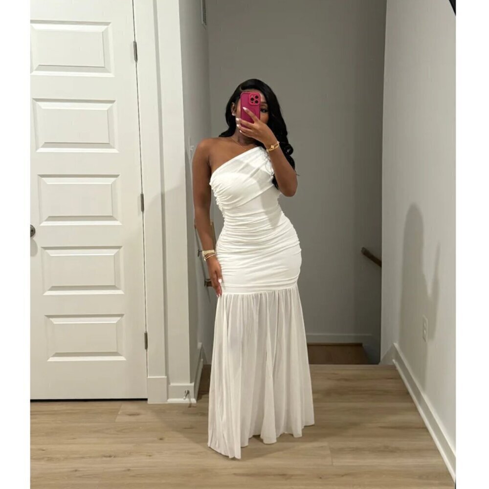 ELLIATT Vienna Ruched One-shoulder Gown in White Size X-Small